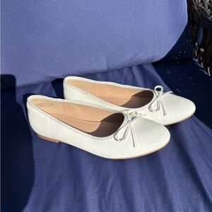 Dream Pairs Cream Ballet Flats with Bow